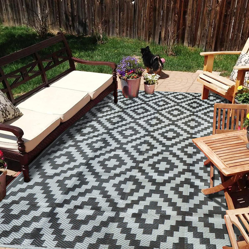 Aurora-Lily Geometric Indoor / Outdoor Rug