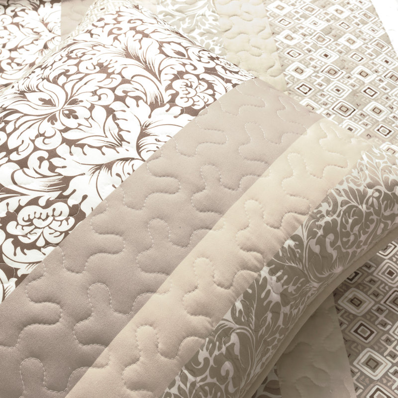 Neutral Reversible Cotton Full Quilt Set with Pillow Shams