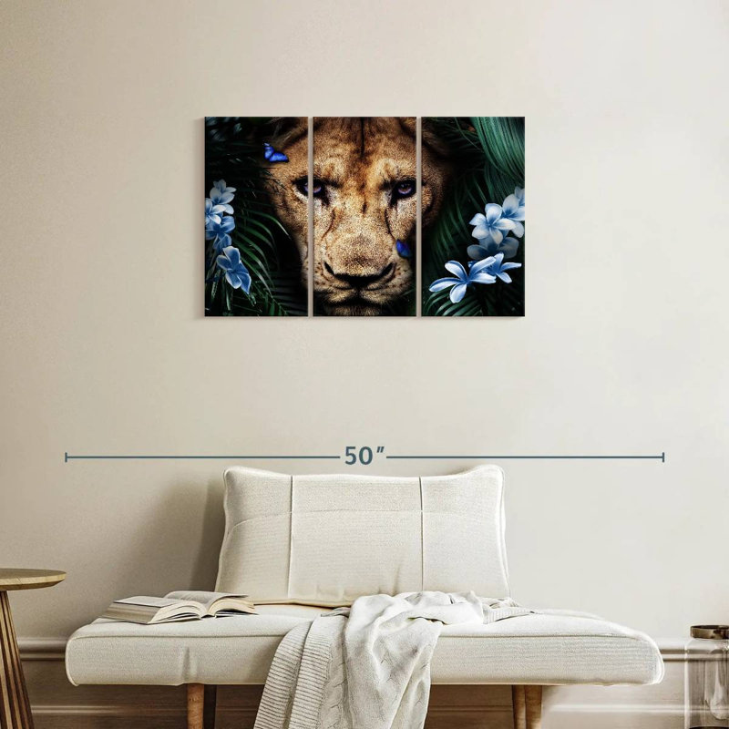 Brampt Tropical Lioness, 20" H x 33" W