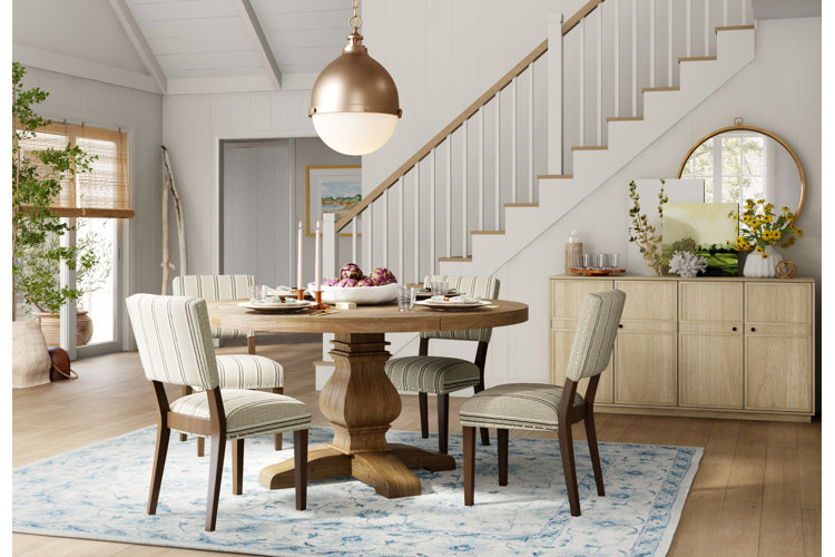 How to Choose Chairs for Your Dining Table
