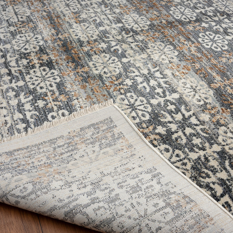 Mirabelle Floral Area Rug in Grey, Rectangle 2' x 3'