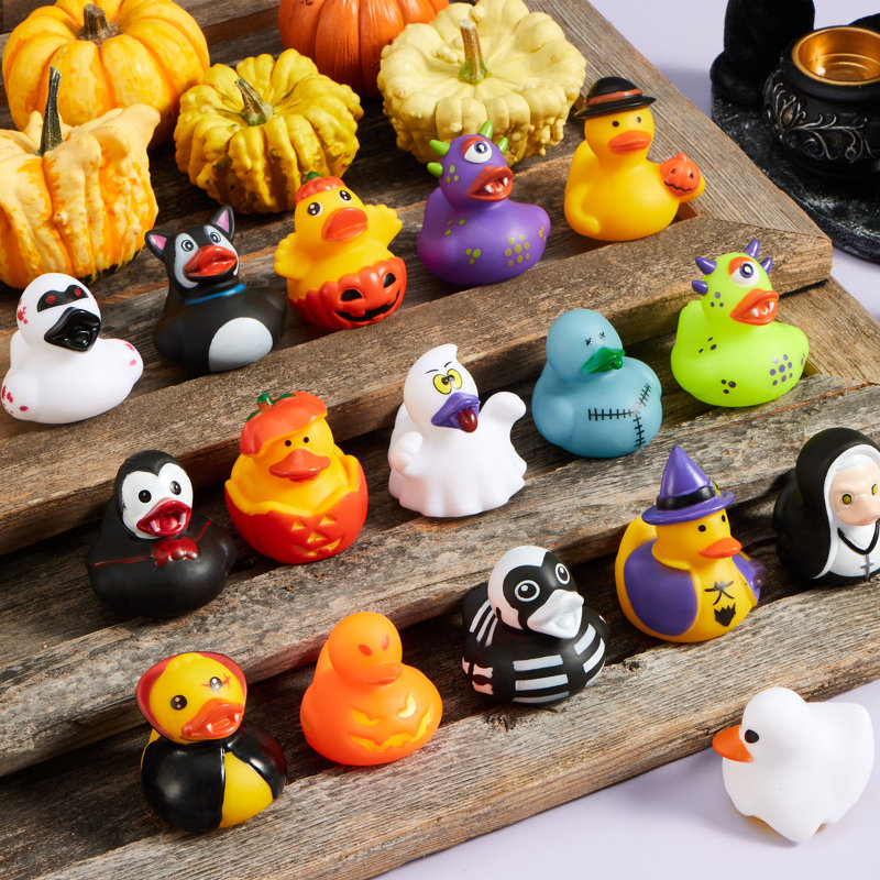 24 Pcs Halloween Ducks Bath Toys