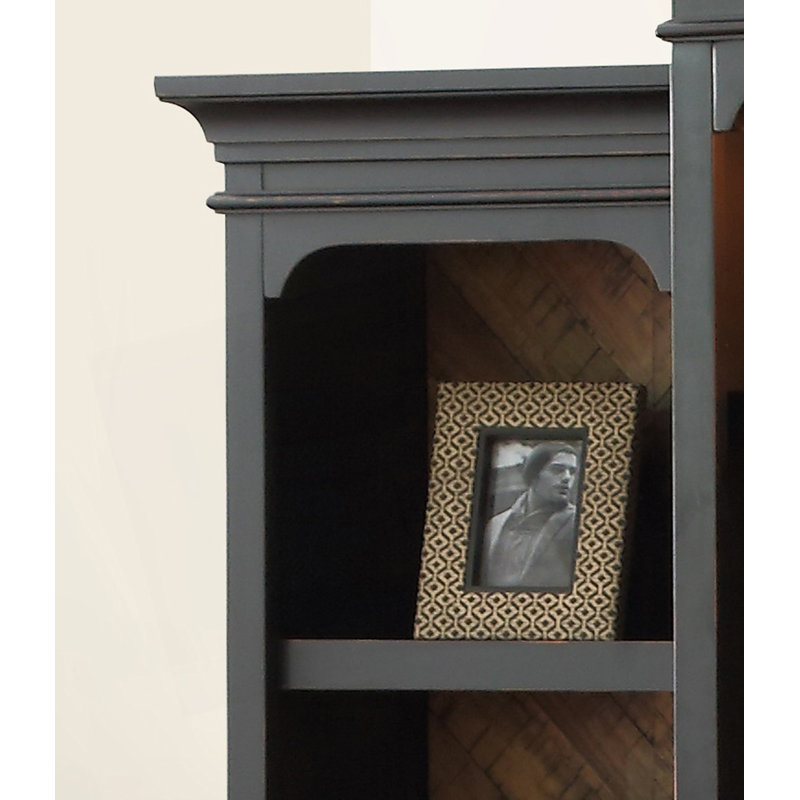 Armoire de gauche