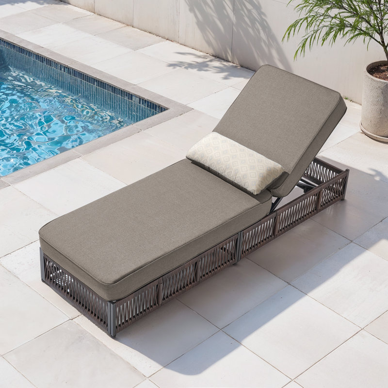 Hand-Woven Rattan 6-Position Adjustable Outdoor Chaise Lounge with 5" Thick Olefin Cushion for Patio & Poolside, Gray