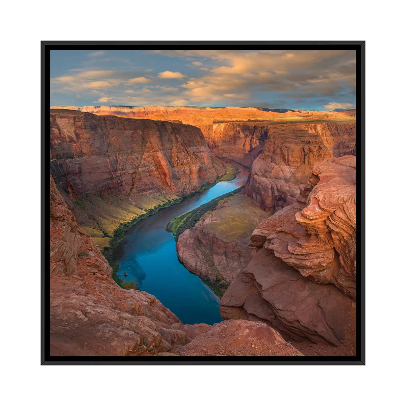 «River, H 18 po x l 18 po x P 1,5 po, Toile avec cadre noir, Pas de tapis
