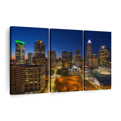" Charlotte Night Skyline "