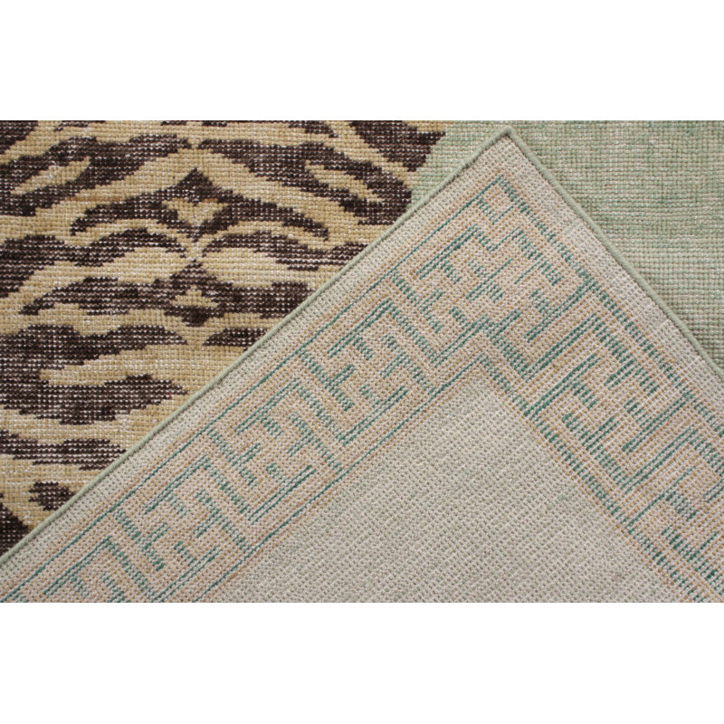 Distressed Homage Hand Knotted Wool Animal Print Area Rug, Rectangle 13' x 18'