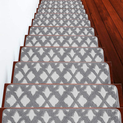 Schafer Trellis Vibrant and Soft Non -Slip Indoor 9" x 28" Stair Tread