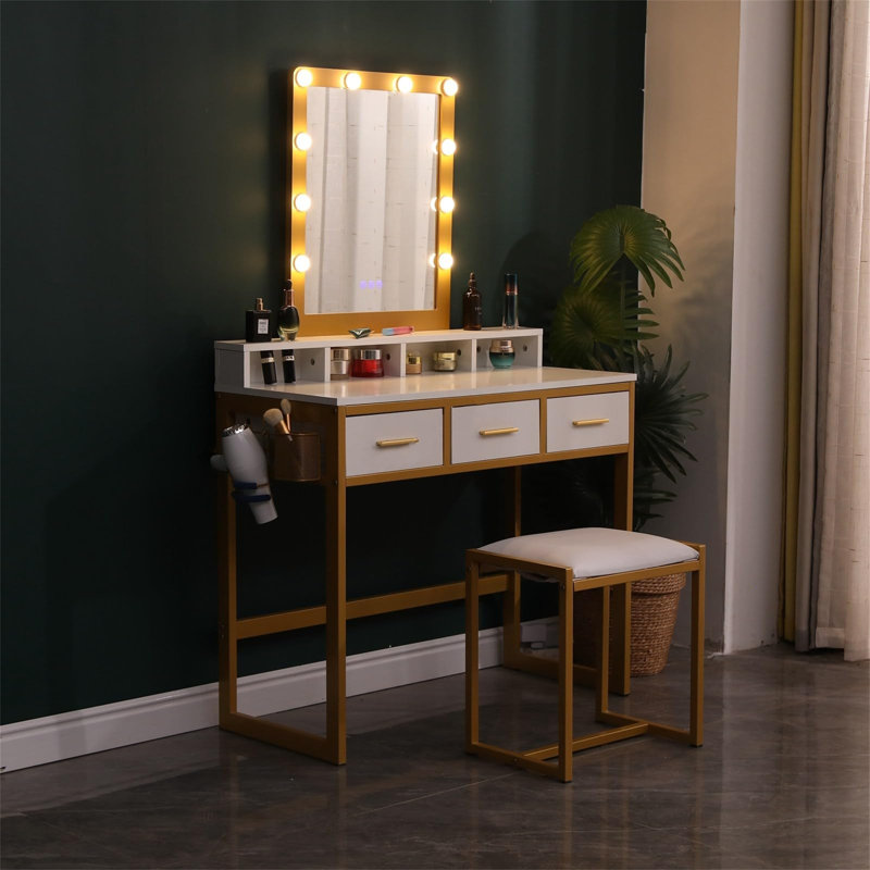 Bertraud Dressing Table with Mirror