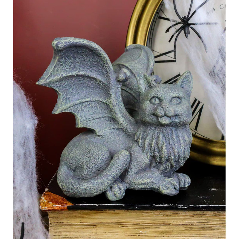 Iene Figurines & Sculptures