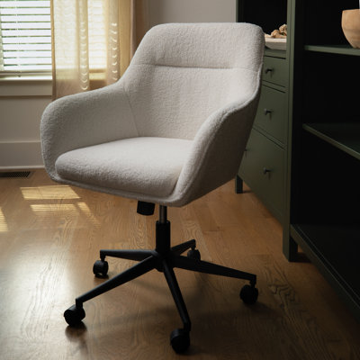 Fauteuil de bureau pivotant avec accoudoirs évasés Martha Stewart Rayna Martha