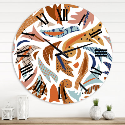 Doodles stylisés d'inspiration baroque - horloge murale bohème et éclectique
