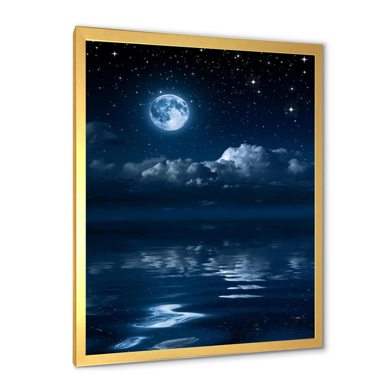 Pleine lune dans le ciel nocturne nuageux I - photographie sur toile, H 32 po x l 16 po x P 1 po, Cadre doré