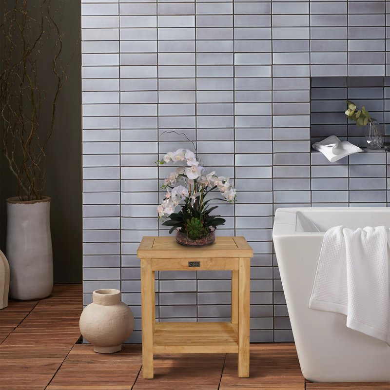 Tabouret en bois massif