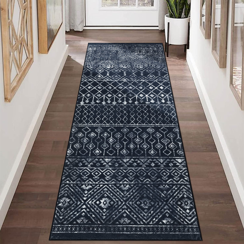 Orinoco Washable Floral Indoor Rug, Runner 2' x 6'
