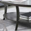 Table basse ovale à tablette grise - à la mode avec placage en bois de bouleau et espace de rangement supplémentaire