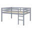 Lit mezzanine en bois avec échelle-446802496