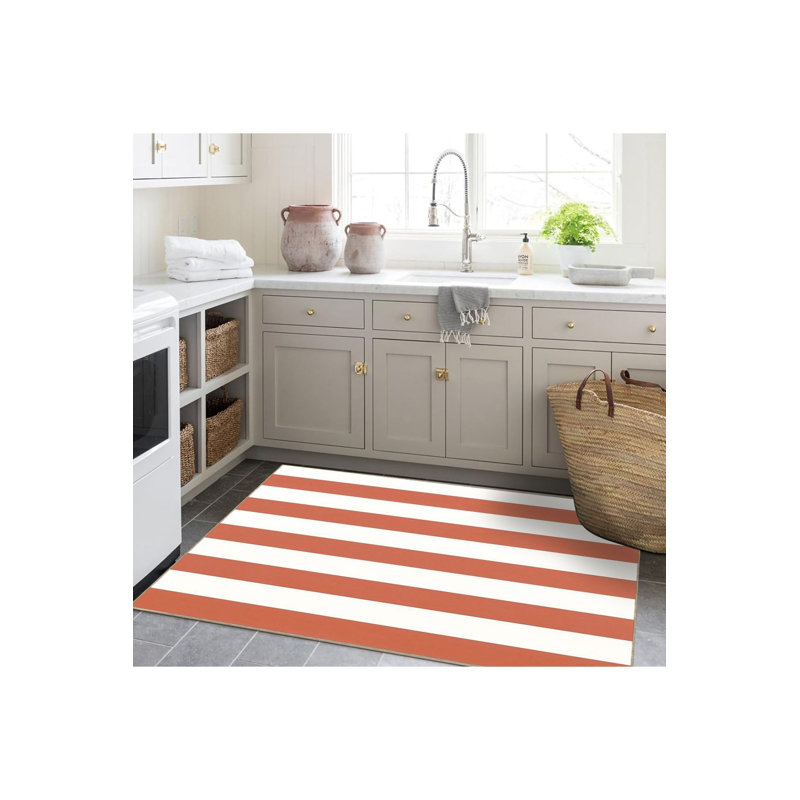 Tapis décoratif moderne blanc et rayé, Sous-tapis rectangulaire 2 pi 6 po x 4 pi 11 po