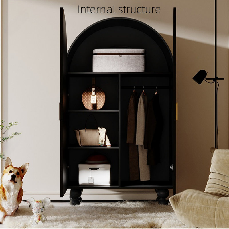 Armoire peinte à la mode