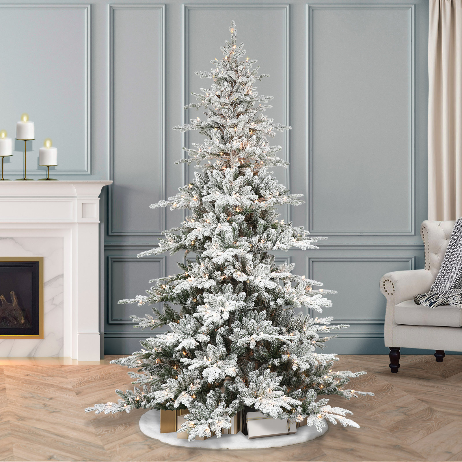 7'6" H Green Realistic Artificial Pine Frosted Christmas Tree with 500 Lights