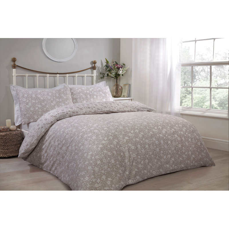 Edrea Polyester Floral Duvet Cover Set with Pillowcases Included, Super King - 2 Standard Pillowcases