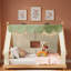 Lit maison avec tente et lumière-1083048131-1083048129