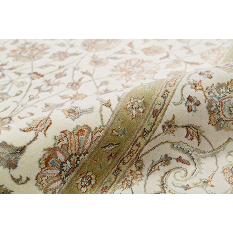 Oriental Area Rug in Ivory