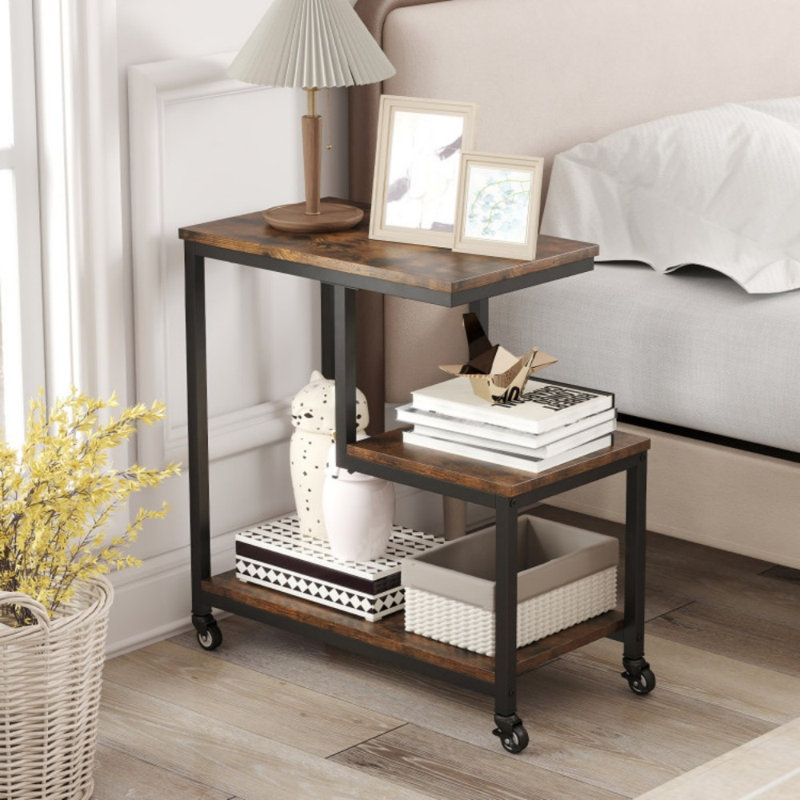 Table de bout mobile à 3 niveaux avec tablettes ouvertes en forme de G, Brun rustique