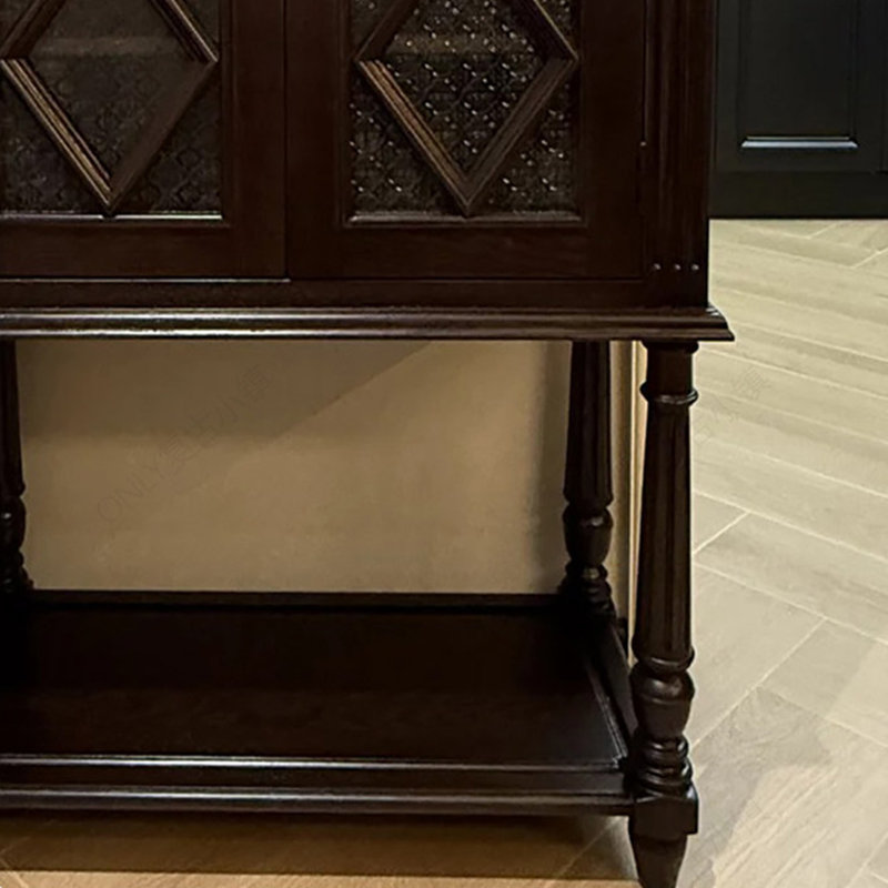 Armoire d'entrée médiévale sculptée