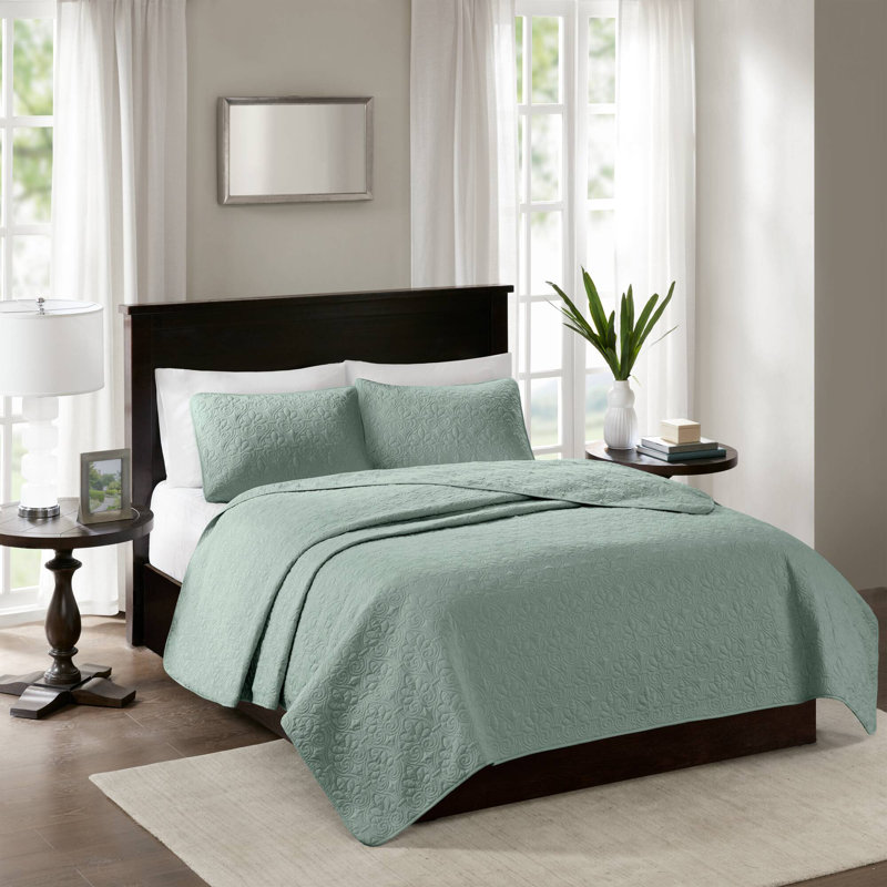 Quebec Reversible Quilt Set, Seafoam, Full/Queen Coverlet + 2 Standard Shams