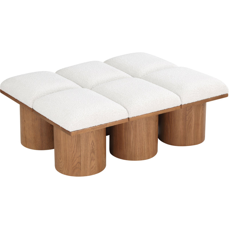 Banc rembourré Horatia, Tissu crème bouclé, Noyer brun, H 17,5 po x l 46,5 po x P 36 po