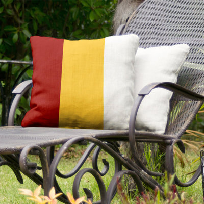 La Warrior College Indoor/Outdoor Throw Pillow