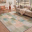 Tapis de sol abstrait en blocs de couleur, lavable à la machine, vert sauge et beige, avec envers antidérapant-133432013