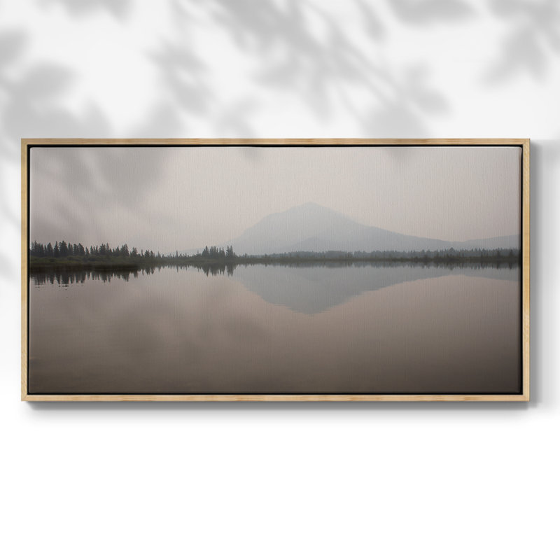 Dawn Reflection - Toile tendue avec châssis encadré - Prêt à être accroché, H 25 po x l 49 po, Naturel