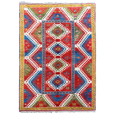 Reproduction d'un antique tapis Bordjalou Kazak de race blanche. 100% laine