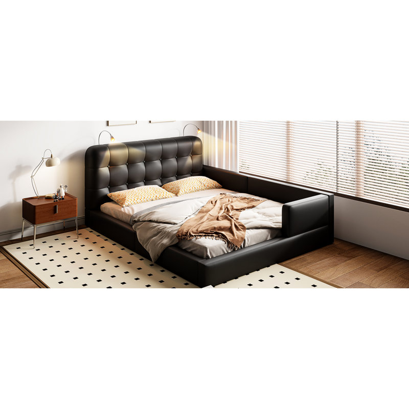 Grand lit tapissier avec 2 lampes de lecture, noir. Cuir haute densité. Vaste espace pour un sommeil confortable. Tête de lit réglable avec lumières noires. Revêtement en cuir. Spacieux et serein