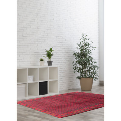 Tapis bleu foncé Teimani 3 pi 6 po x 6 pi 2 po