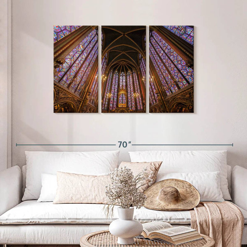 Lilie Inside Sainte Chapelle, 28" H x 45" W