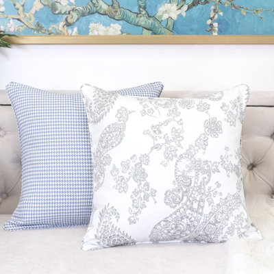 Paisley Indoor/Outdoor Throw Pillow