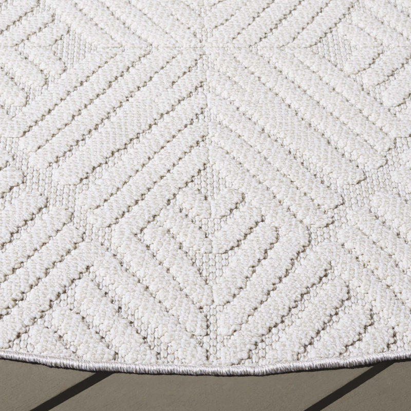 Joyner Performance Geometric Indoor/Outdoor Area Rug, Round 6'7"