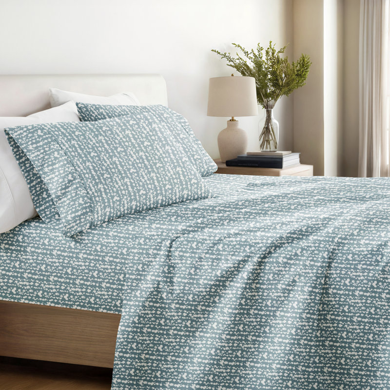 4 Piece Delicate Details Pattern Sheet Set, Cal.King Sheet Set with 2 King Pillowcase, Blue/White Striped