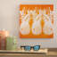 «Orange Pineapples» par Linda Woods, art mural sur toile-28020573