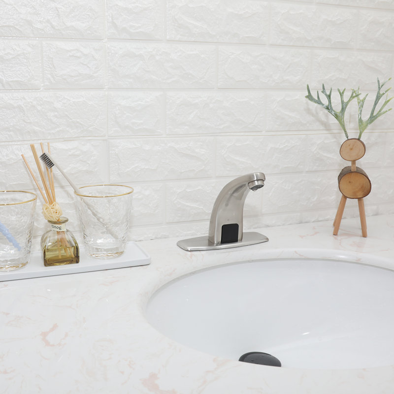 Robinet de lavabo de salle de bain automatique à fixation sur le comptoir avec capteur