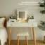 Bureau et miroir de coiffeuse doré et blanc avec DEL - 3 modes, tiroirs et armoire de rangement, pour la salle de bain de la chambre à coucher, stable, excellent maquillage éclairé or + blanc, miroir modes, armoire, organisateur des essentiels de beauté,