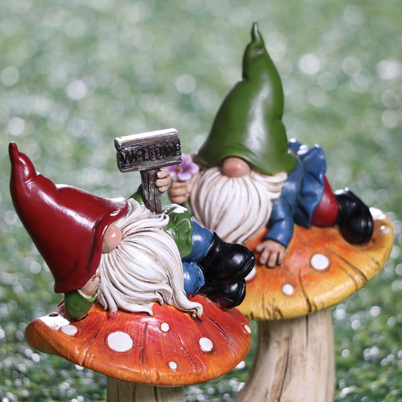 2 pièces de gnomes mignons sur des statues de jardin Jovaughn