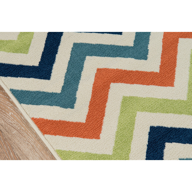 Irita Chevron Indoor / Outdoor Rug, Rectangle 1'8" x 3'7"