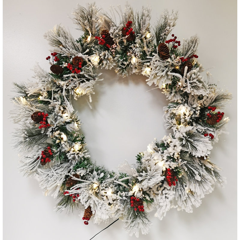 Snowpine Fiber Wreath/ T112
