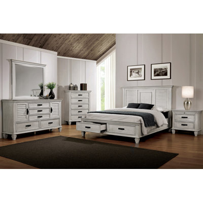 Zhenyu Platform 5 Piece Bedroom Set