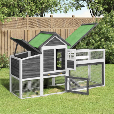 Vinton Chicken Coop with Chicken Run