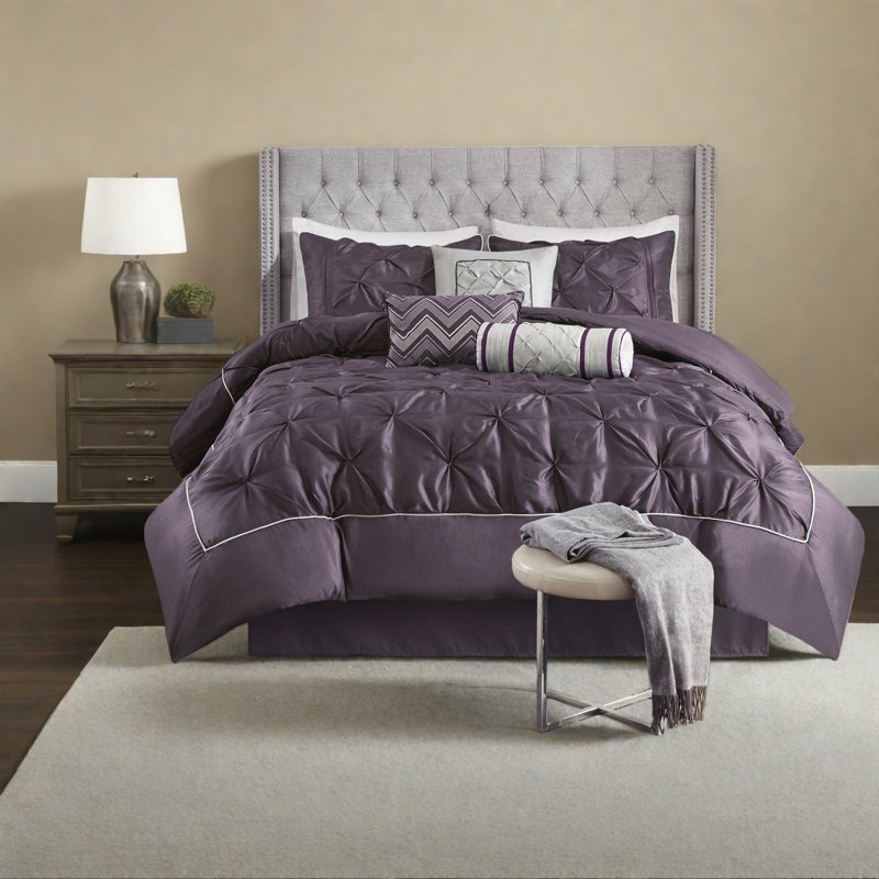 Ensemble de literie pour très grand lit élégant, 7 pièces en polyester plissé prune pour la maison